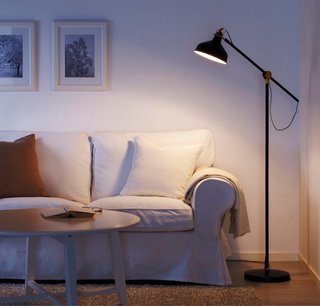 Lámpara de pie Ikea Ranarp Negra