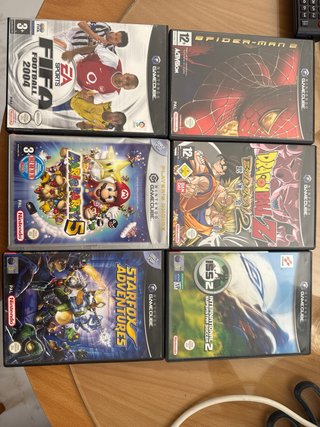Lote 18 Giochi Nintendo GameCube Negoziabile