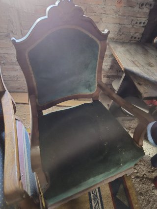 Sillones antiguos madera maciza y terciopelo