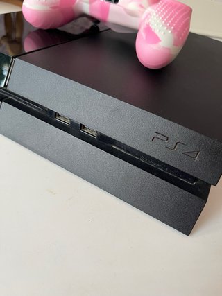 PS4 500 GB + Mando + Cables