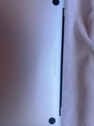 MacBook Pro 13 2020 Intel i7 32GB RAM Plata