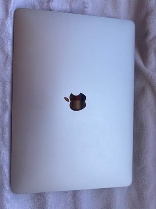 MacBook Pro 13 2020 Intel i7 32GB RAM Plata