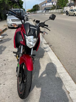 Honda CB125F Roja 2017