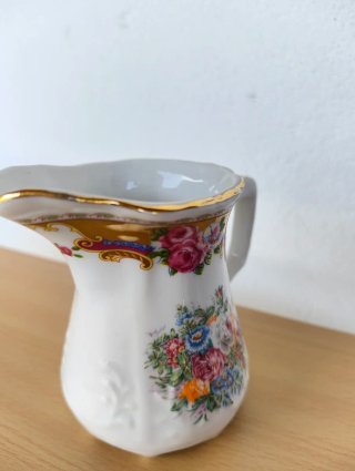 Lechera porcelana vintage.