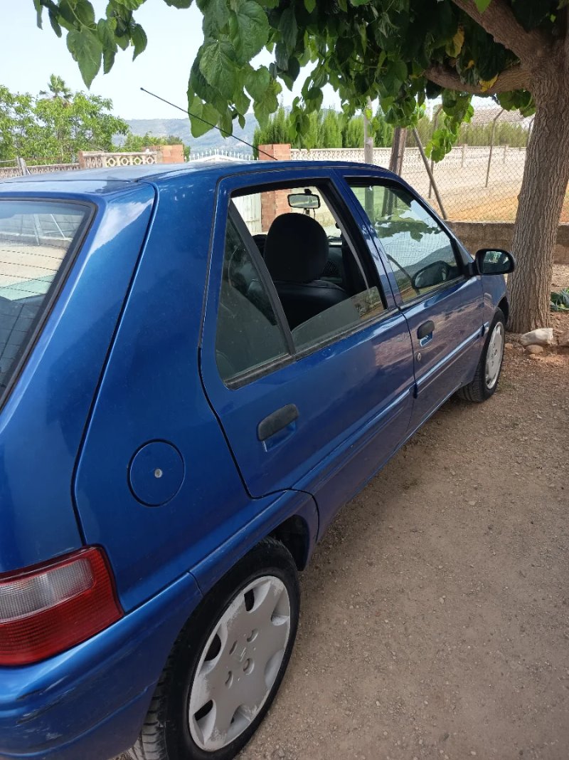 Citroen Saxo 2002 - foto 1
