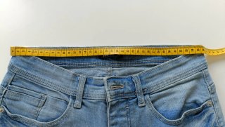 Pantalón corto vaquero niño.