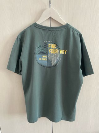 Camiseta Scalpers verde chico