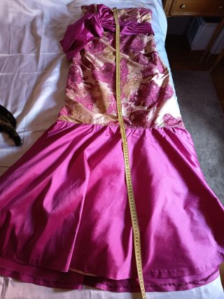 Vestido largo invitada boda rosa y morado