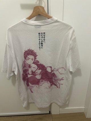 Camiseta Bershka Demon Slayer Talla M