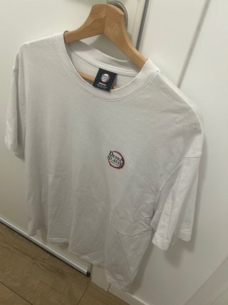 Camiseta Bershka Demon Slayer Talla M