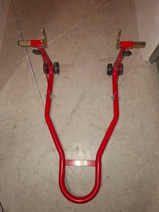 Caballete moto carretera rojo en perfecto estado