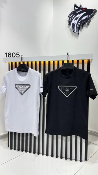 Camiseta Prada