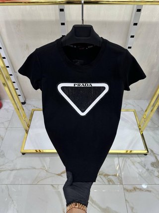 Camiseta Prada