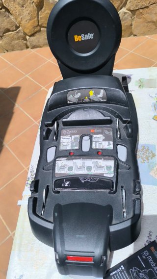 BeSafe iZi Modular Base + Silla Coche