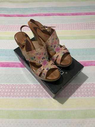 Sandalias de piel Clara Garcia