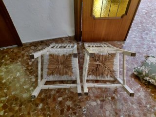 Pareja sillas madera y enea