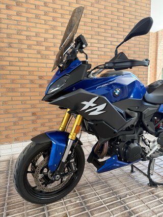 BMW F900XR
