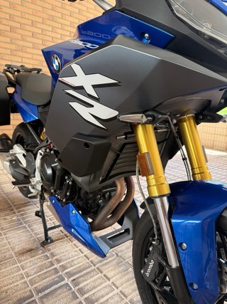 BMW F900XR