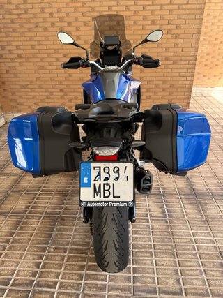 BMW F900XR
