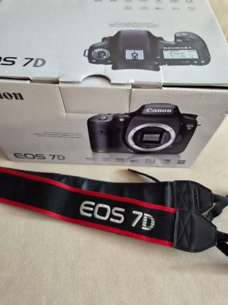 Canon EOS 7D Caja, Cables e Instrucciones