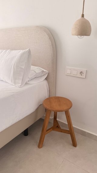 Taburetes de madera para mesita de noche