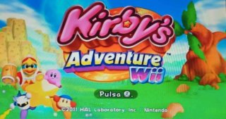 Wii Mini Roja + 35 Juegos