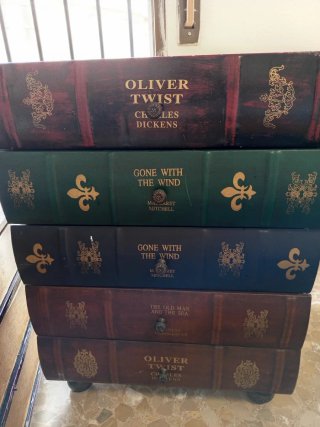 Conjunto 3 mesitas libro Gone with the Wind
