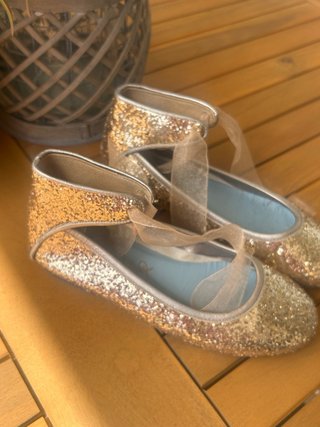 Zapatos niña Papanatas by Eli utilizados UNA SOLA