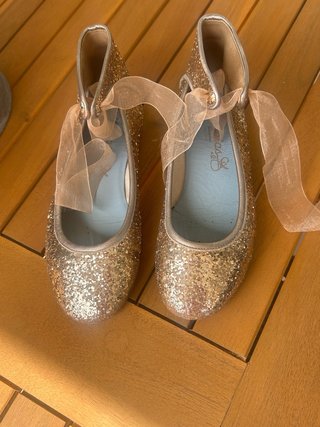 Zapatos niña Papanatas by Eli utilizados UNA SOLA