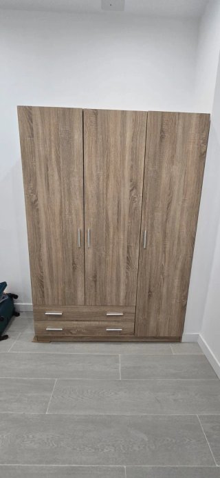 Armario madera 150x200