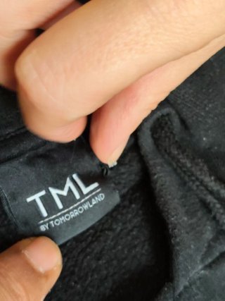 Sudadera Tomorrowland Negra