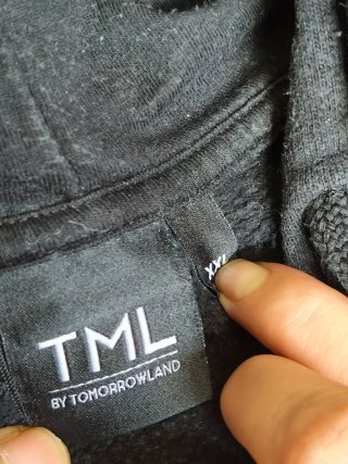 Sudadera Tomorrowland Negra