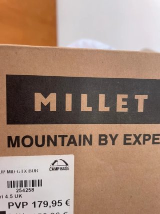 Botas de montaña Millet caña alta