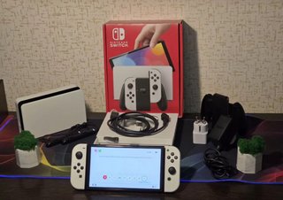 Nintendo Switch OLED Bianca - Come nuova!