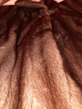 Chaquetón de piel natural marrón