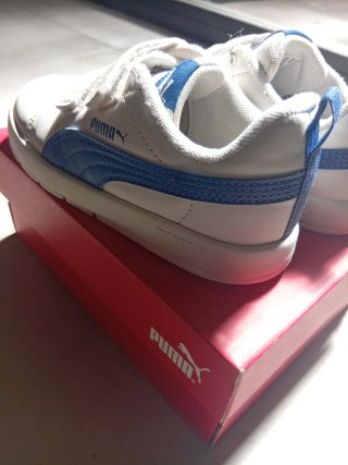 Zapatillas Puma niño talla 26