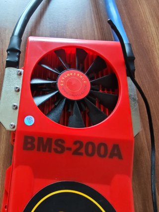 BMS-200A DALY con ventilador