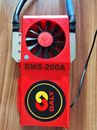 BMS-200A DALY con ventilador
