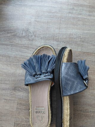 Sandalias Kanna Azul/Plata con Flecos
