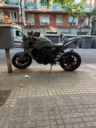 Kawasaki Z750 naked