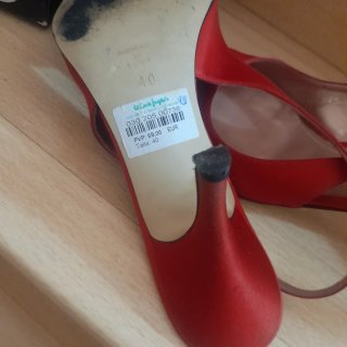 Zapatos de tacón Gloria Ortiz rojos