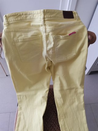 Pantalón vaquero Superdry Algodón Amarillo Nuevo