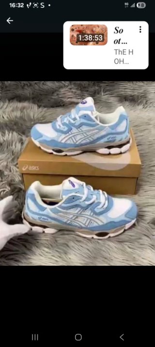 Zapatillas Asics Azul y Blanco