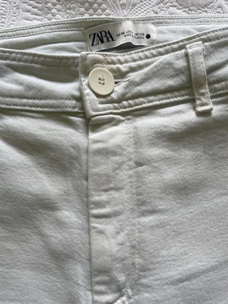 Pantalones vaqueros beige tiro alto