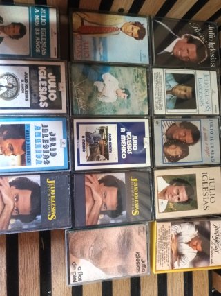 Colección 14 Cassettes Julio Iglesias