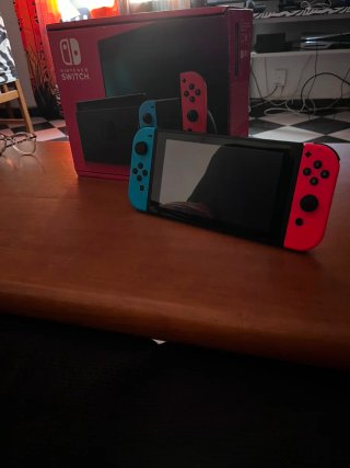 Nintendo Switch Azul y Rojo