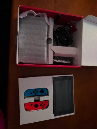 Nintendo Switch Azul y Rojo