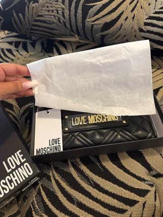 Monedero Love Moschino Negro y Dorado