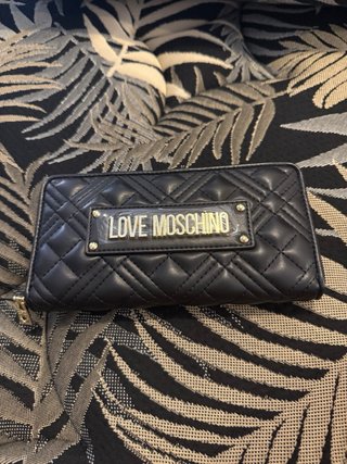 Monedero Love Moschino Negro y Dorado