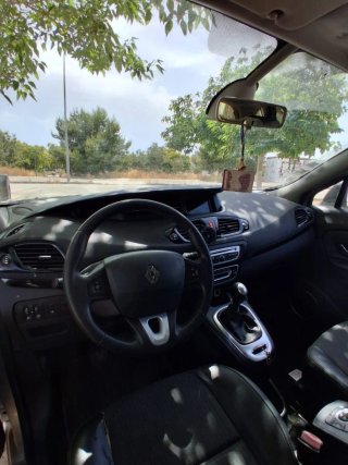 Renault Scenic 2012
